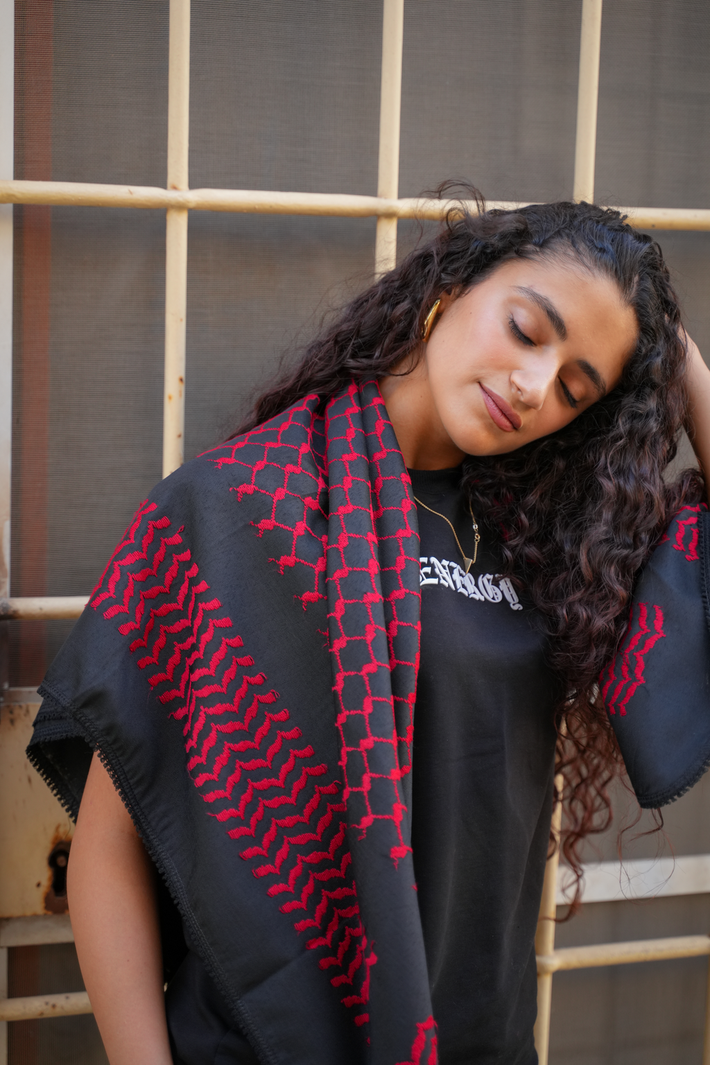 Black Edition in rot - Original aus Palästina