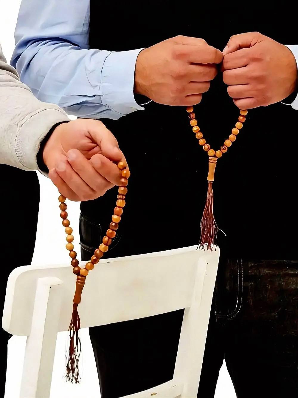 Gebetsketten aus Olivenholz im Set. In Jerusalem gefertigt