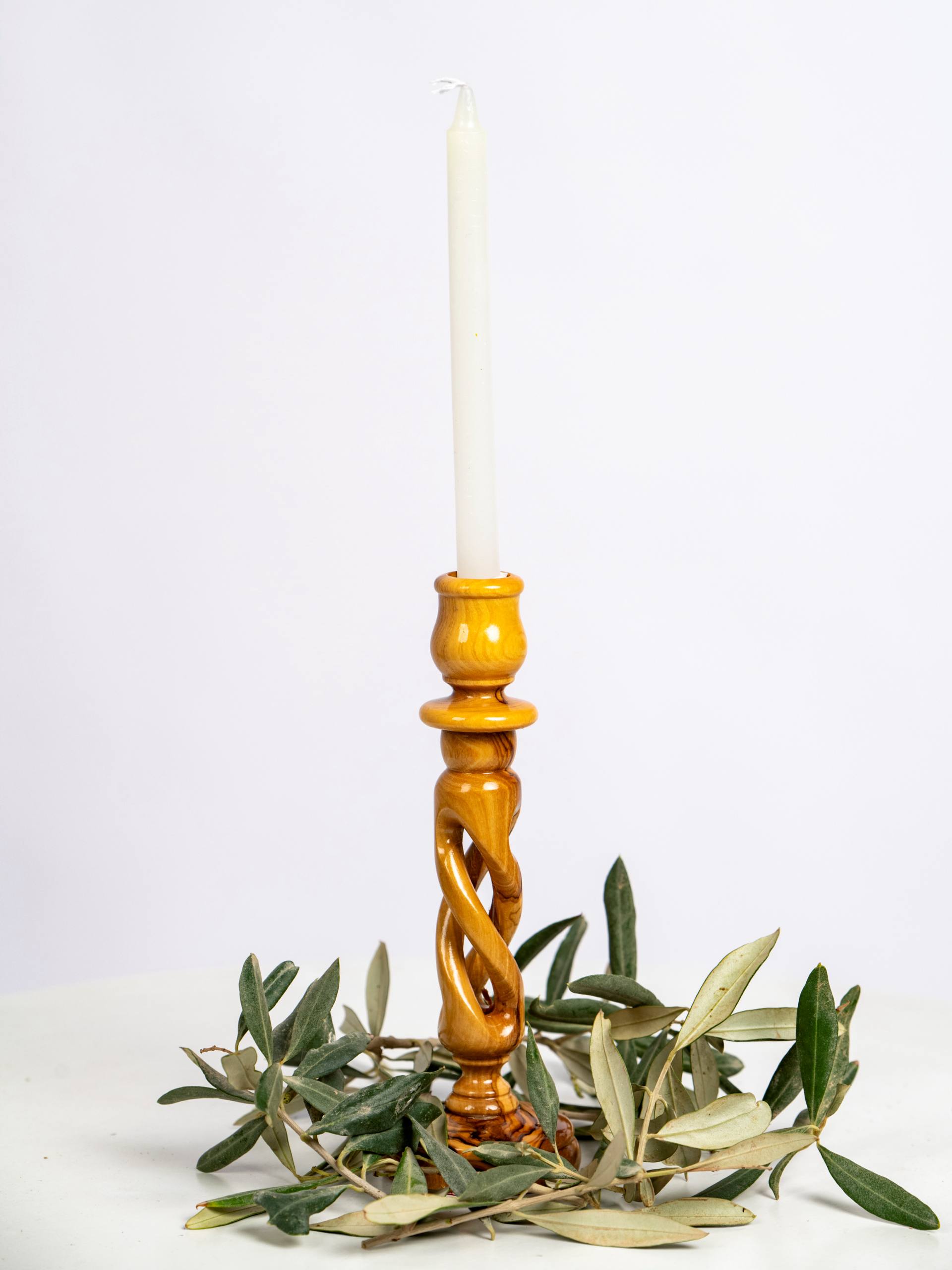 Kerzenhalter aus Olivenholz - handgefertigt in Palästina mit schöner Maserung