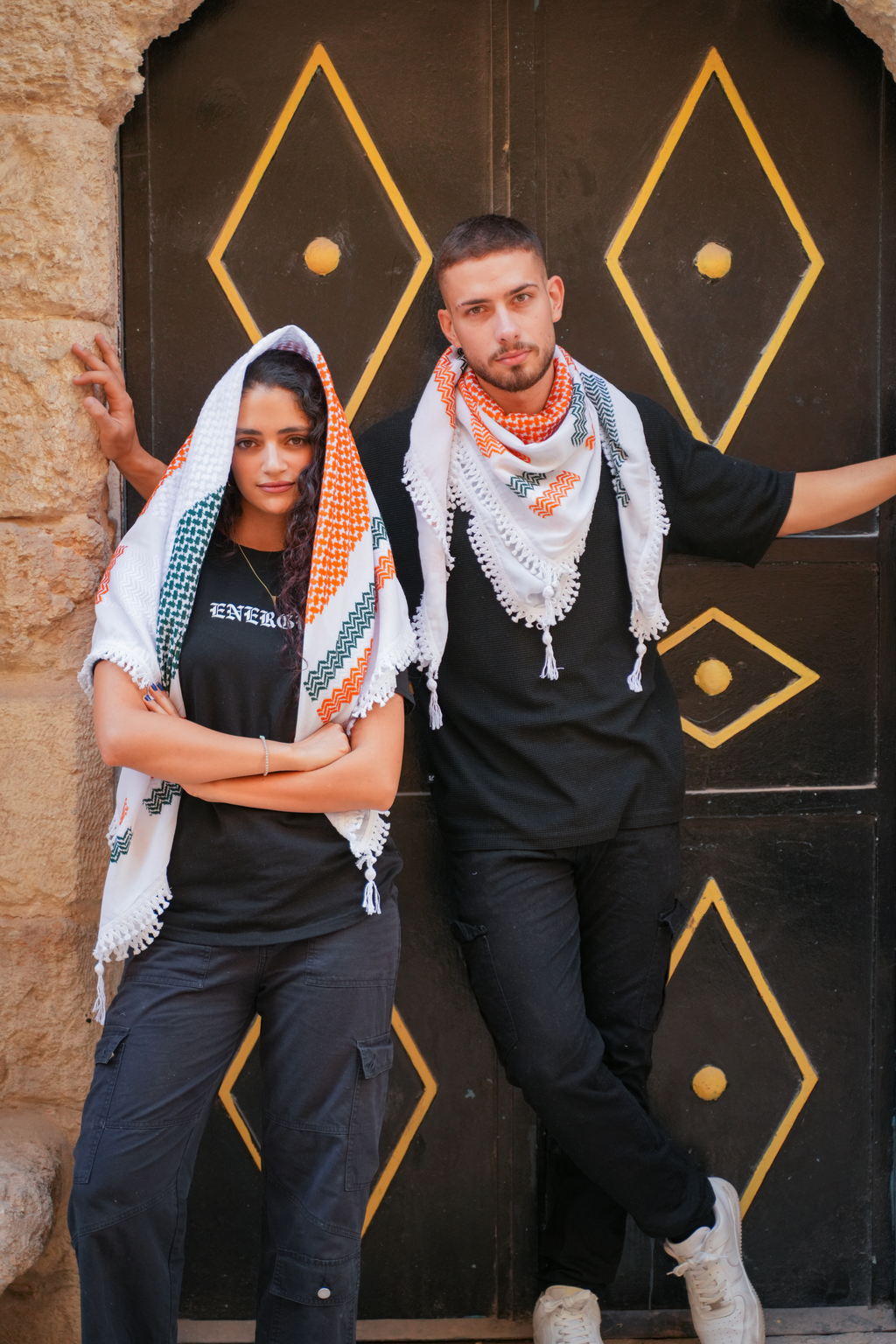 Unsere Models mit der irischen Kufiya - handgefertigt in Palästina