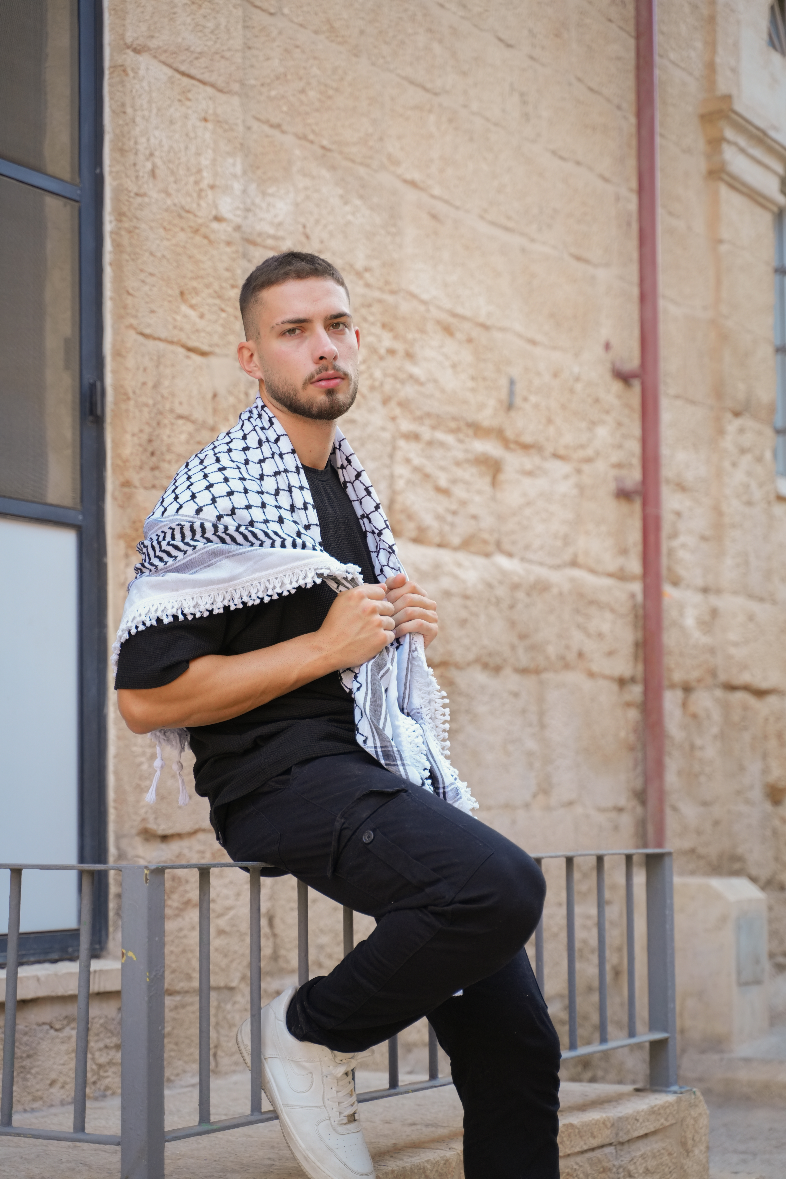 Die klassische Kufiya aus Nablus, Palästina in schwarz weiß