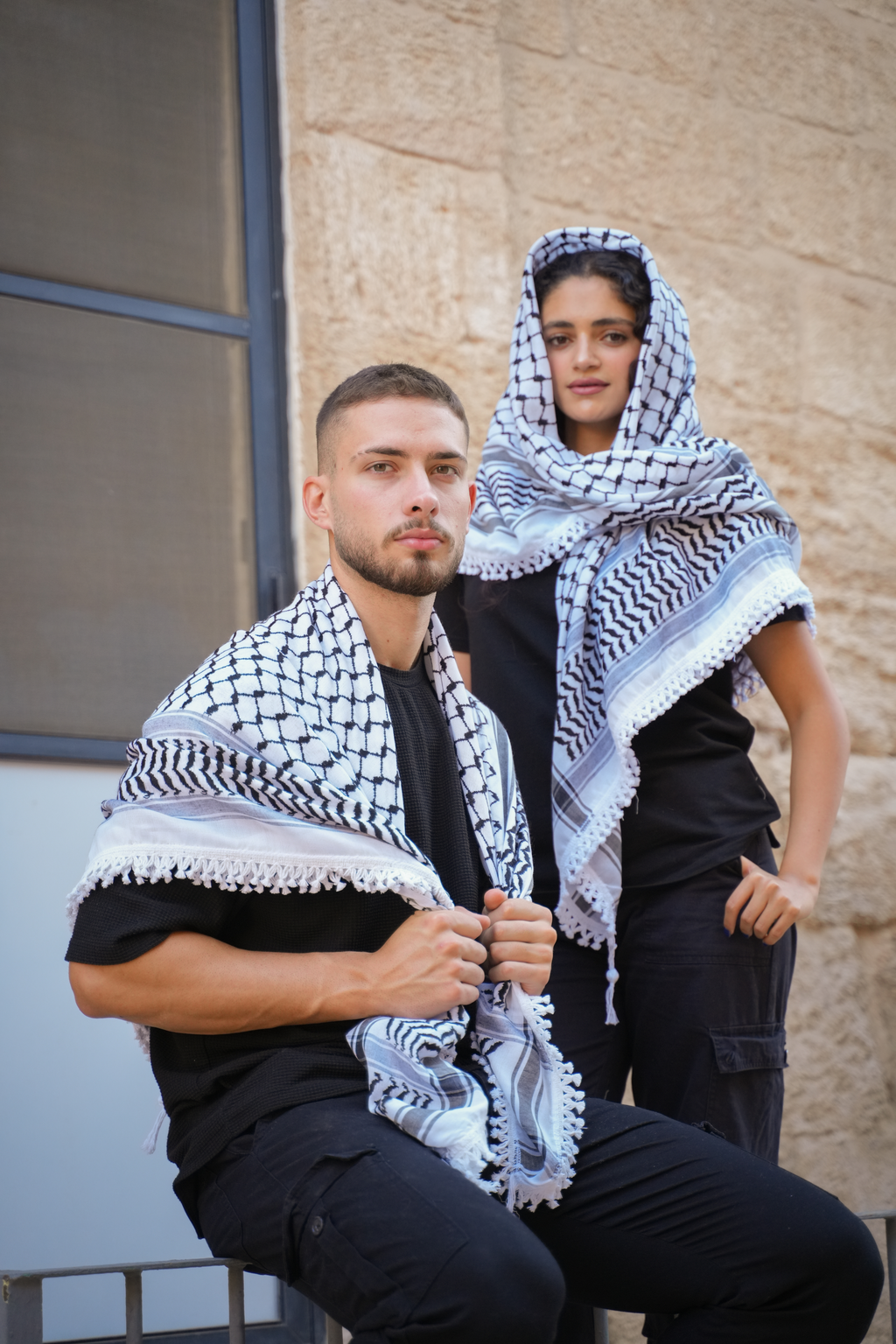 Original Kufiya aus Palästina - Klassische Keffiyeh in Schwarz Weiß