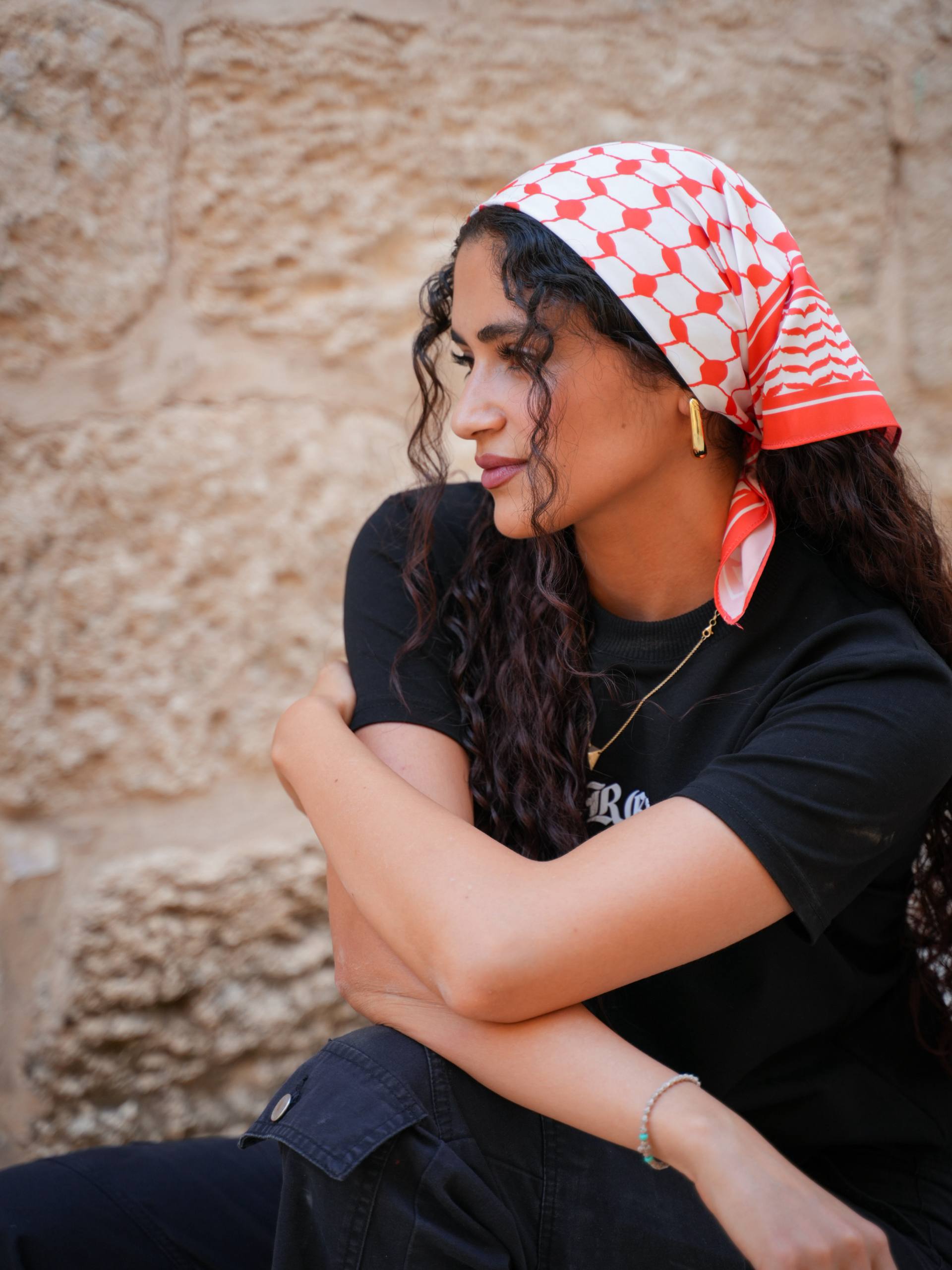 Bandana in Rot Weiß mit typischem Kufiya Muster - aus Palästina