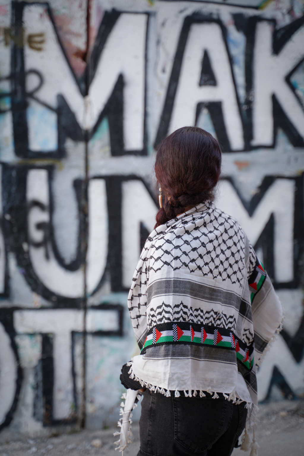 Palästina Kufiya im Tatreez Style von HInten