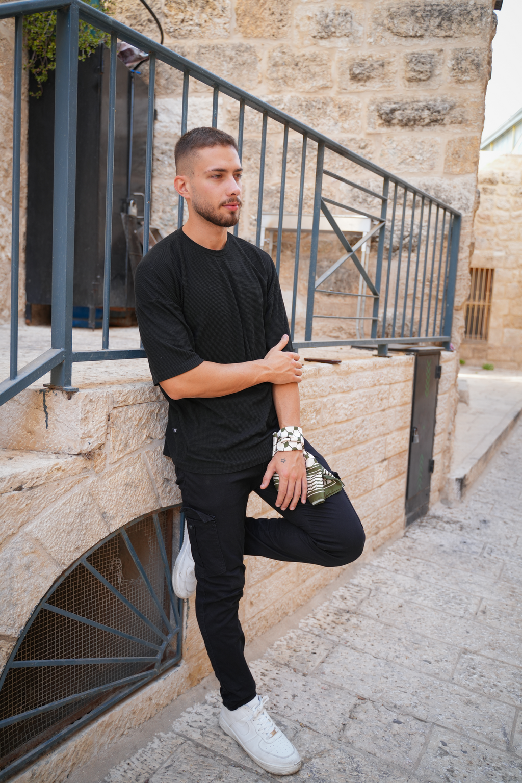 Kufiya Bandana aus Palästina | olive grün | Satin Tuch aus Nablus